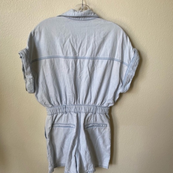 Zara Women’s Denim Jumpsuit Romper Light Denim Size Medium Button Down - Picture 3 of 10